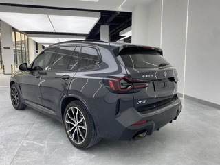 BMW X3 2022 Модификация xDrive30i Премиум-класса M Ночной костюм интерьер фото 15