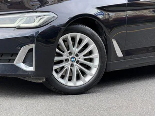 BMW 5 Series 2021 525Li Luxury Set interior photo 11