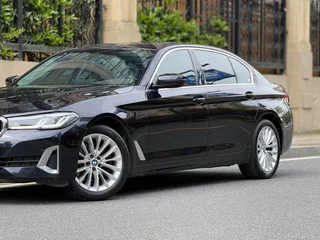BMW 5 Series 2021 525Li Luxury Set interior photo 12