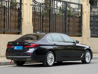 BMW 5 Series 2021 525Li Luxury Set interior photo 15