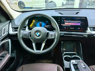 BMW X1 2023 sDrive25Li X Набор дизайна интерьер фото 14