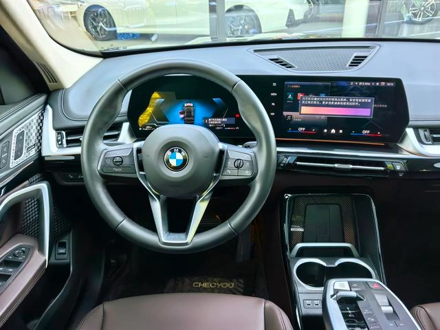 BMW X1 2023 sDrive25Li X Набор дизайна интерьер фото 14