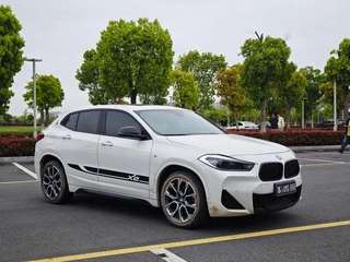 BMW X2 2022 sDrive25i M Спортивный костюм экстерьер фото 3