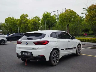BMW X2 2022 sDrive25i M Спортивный костюм экстерьер фото 5