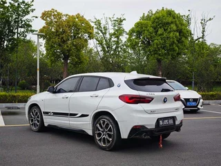 BMW X2 2022 sDrive25i M Спортивный костюм экстерьер фото 7