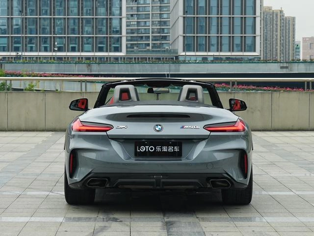 BMW Z4 2023 M40i M Sport Performance Edition exterior photo 3