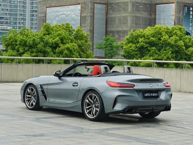 BMW Z4 2023 M40i M Sport Performance Edition exterior photo 4