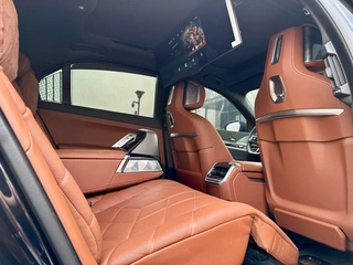 BMW 7 Series 2023 740Li Tipo de lujo M Conjunto deportivo exterior foto 7