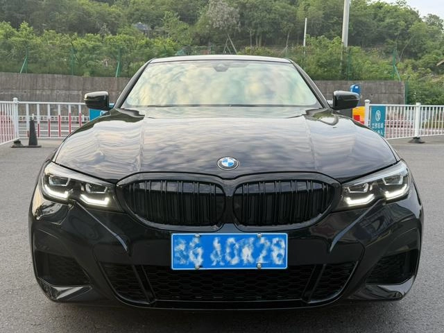 BMW 3 Series 2022 325i M Set de nuit de sport extérieur photo 2