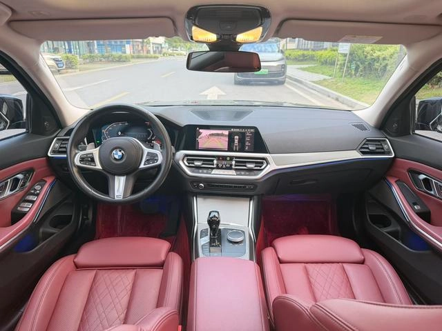 BMW 3 Series 2022 325i M Set de nuit de sport extérieur photo 7