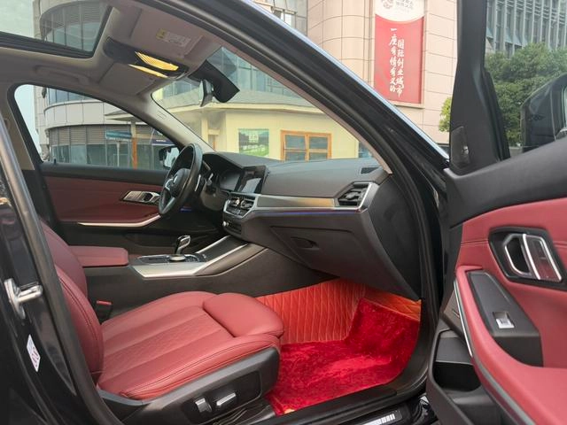 BMW 3 Series 2022 325i M Set de nuit de sport extérieur photo 9