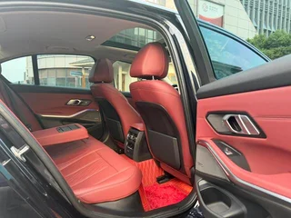 BMW 3 Series 2022 325i M Set de nuit de sport intérieur photo 12
