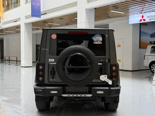 212 T01 2024 2.0T Explorer exterior photo 5