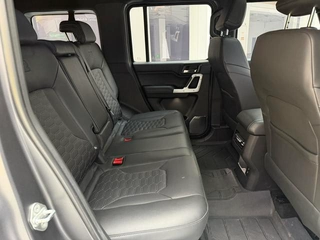 212 T01 2024 2.0T Explorer interior photo 20