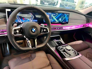 BMW 7 Series 2023 740Li Leading Type M Sports suit exterior photo 4