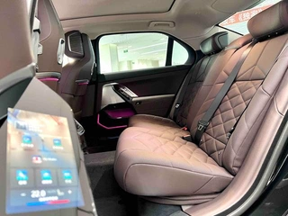 BMW 7 Series 2023 740Li Leading Type M Sports suit interior photo 8