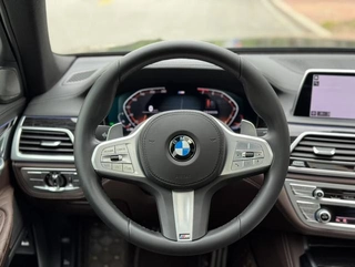 BMW 7 Series 2021 740Li Leading Type M Sports suit interior photo 6