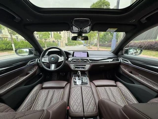 BMW 7 Series 2021 740Li Leading Type M Sports suit interior photo 7