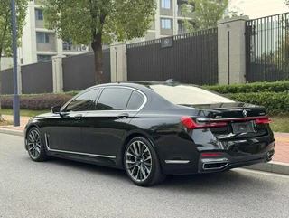 BMW 7 Series 2021 740Li Leading Type M Sports suit interior photo 9