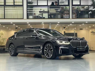 BMW 7 Series 2021 740Li Leading Type M Sports suit exterior photo 3