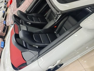 Porsche 718 2023 Boxster Style Edition 2.0T interior photo 7 Porsche 718 2023 Boxster Style Edition 2.0T interior photo 7
