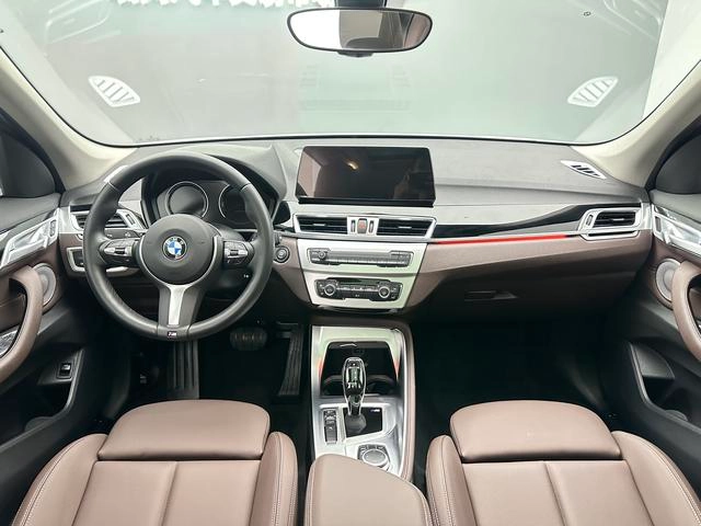 BMW X1 2022 sDrive25Li Лидирующий экстерьер фото 4