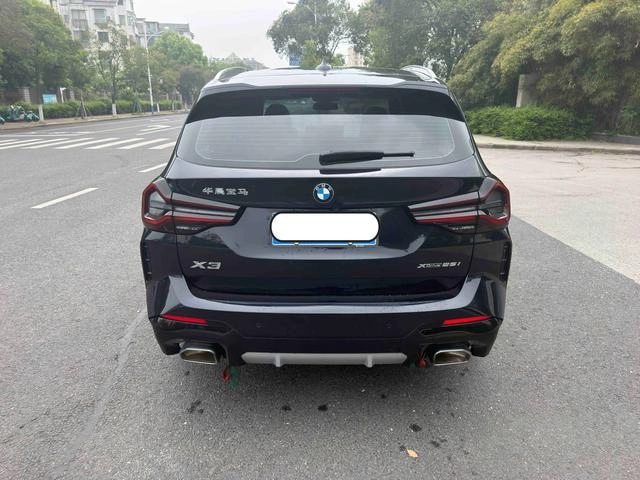 BMW X3 2022 Mise à jour xDrive25i M Ensemble de sport extérieur photo 4