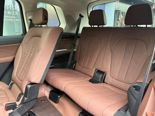 BMW X7 2022 xDrive40i Leading Luxury Set interior photo 12