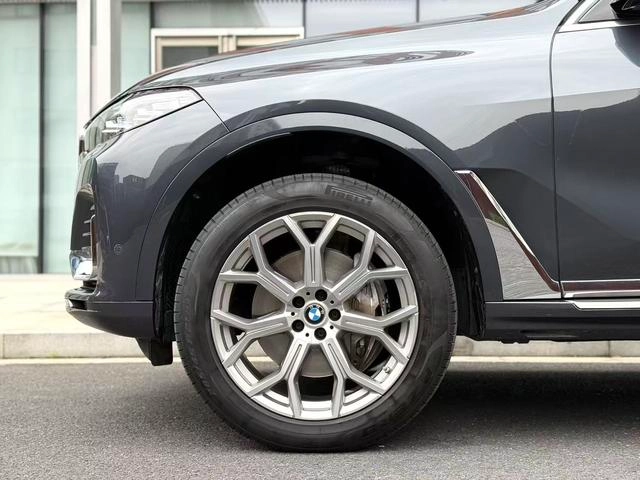 BMW X7 2022 xDrive40i Leading Luxury Set interior photo 14