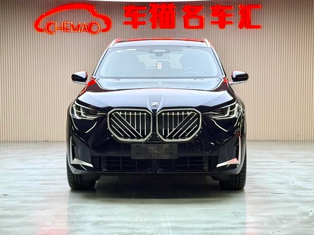 BMW X3 2025 xDrive30L Premium Class M Sports Night Suit exterior photo 2