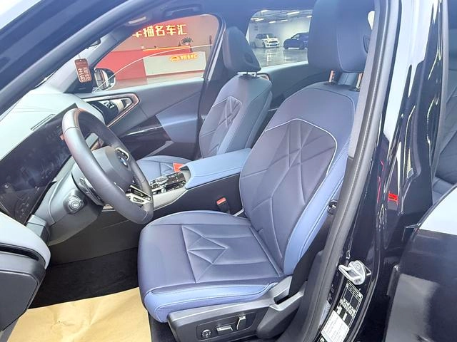 BMW X3 2025 xDrive30L Premium Class M Sports Night Suit interior photo 17