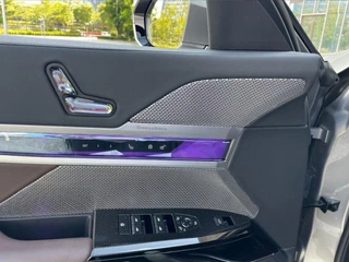 BMW 7 Series 2023 740Li Leading Type M Sports suit exterior photo 6