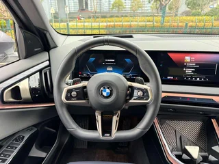 BMW X3 2025 xDrive30L Премиум-класса M Спортивный костюм интерьер фото 9