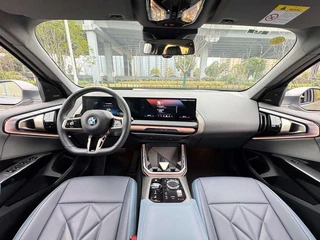 BMW X3 2025 xDrive30L Премиум-класса M Спортивный костюм интерьер фото 11