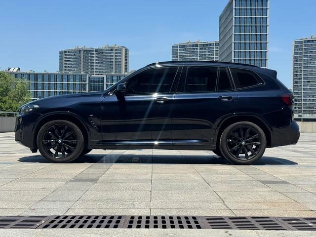 BMW X3 2022 xDrive30i Premium Class M Obsidian Night Suit exterior photo 5