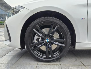 BMW 1 Series 2021 125i M Sports Obsidian Night Edition exterior photo 7