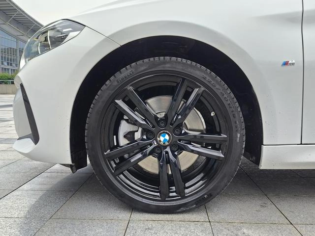 BMW 1 Series 2021 125i M Sports Obsidian Night Edition exterior photo 7