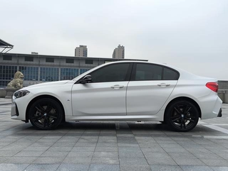 BMW 1 Series 2021 125i M Sports Obsidian Night Edition exterior photo 8