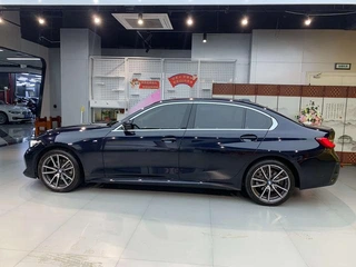 BMW 3 Series 2025 325Li M Conjunto deportivo exterior foto 7