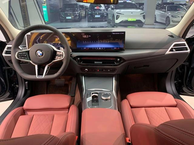 BMW 3 Series 2025 325Li M Conjunto deportivo exterior foto 10