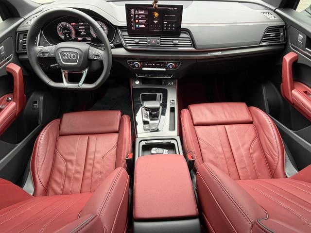 Audi Q5L 2023 40T Deluxe Dynamic interior photo 16