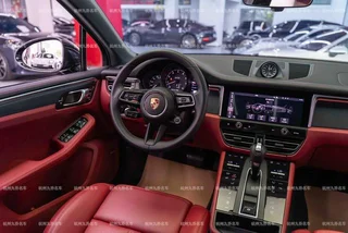 Porsche Macan 2023 Macan GTS 2.9T interior photo 19