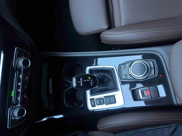 BMW 1 Series 2023 120i M Sports Obsidian Night Edition interior photo 17