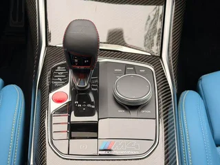 BMW 4 Series 2023 425i M Conjunto deportivo interior foto 7
