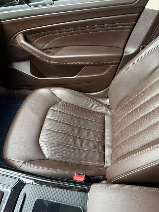 Volkswagen Phideon 2021 380TSI Luxury Edition interior photo 7