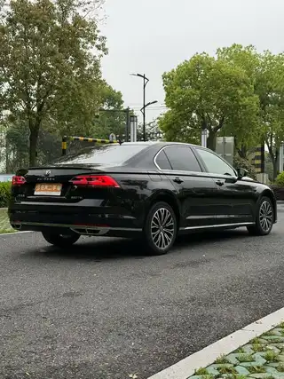 Volkswagen Phideon 2021 380TSI Luxury Edition interior photo 9