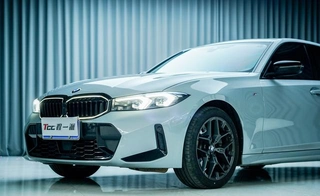 BMW 3 Series 2025 330Li M Sports Night Suit exterior photo 3