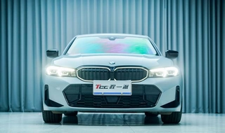 BMW 3 Series 2025 330Li M Sports Night Suit exterior photo 4