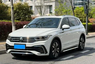 Volkswagen Tiguan L 2022 330TSI Transmission automatique à deux roues motrices R-Line Version de plus en plus
