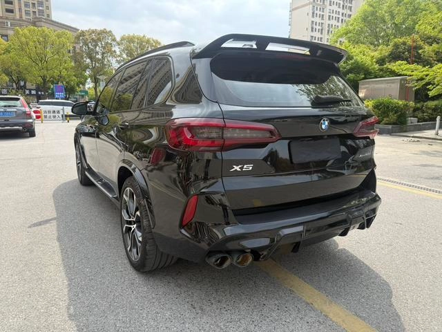 BMW X5 2022 xDrive 40Li Премиум-класса M Спортивный костюм интерьер фото 9
